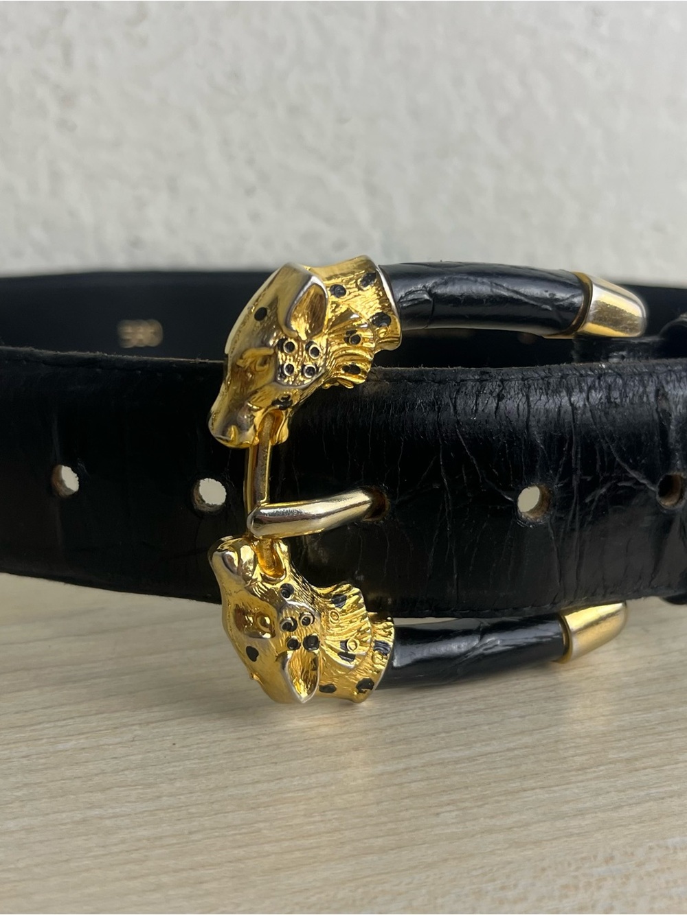 Avignon Gold Leopard Buckle Belt Croc Embossed Leather Size Small 26in